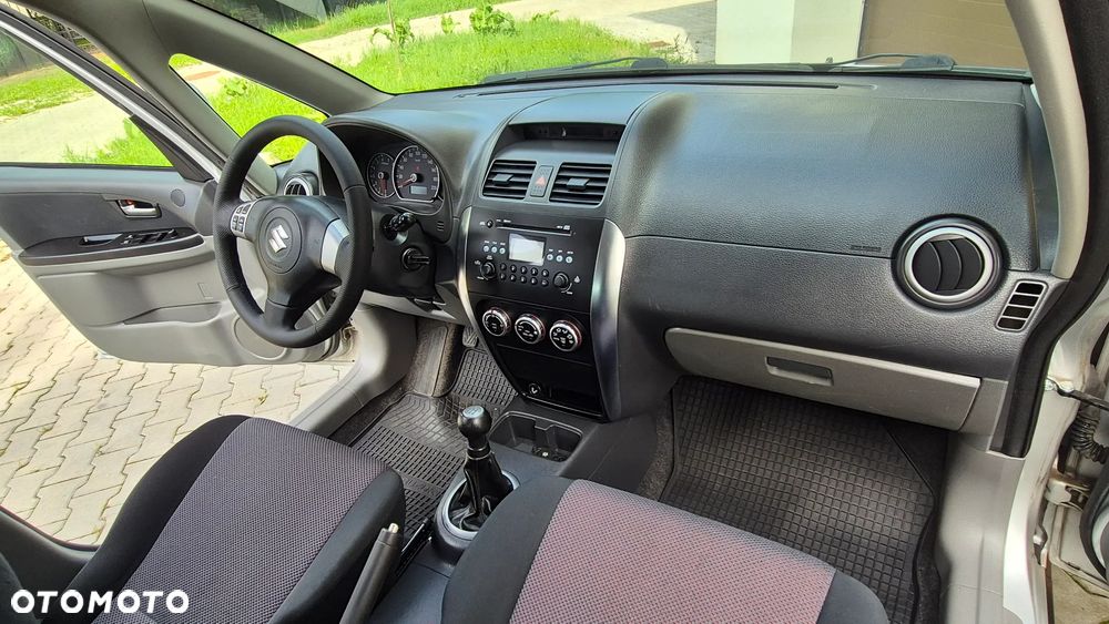Suzuki SX4 1.6 VVT 4x4 Club - 7