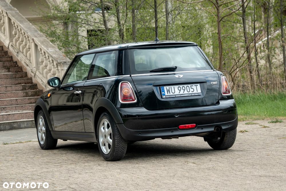 MINI Cooper Standard - 6
