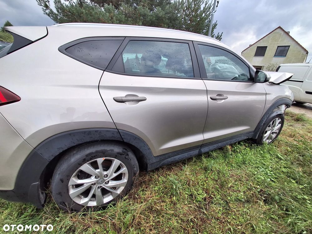 Hyundai Tucson - 1