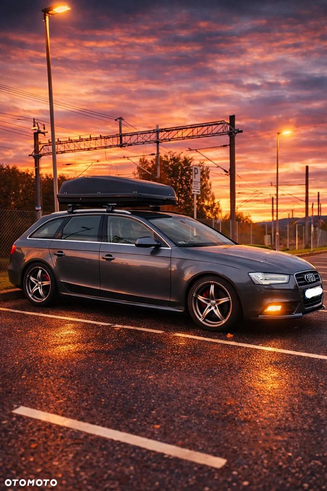 Audi A4 Avant 2.0 TDI Quattro Line - 19