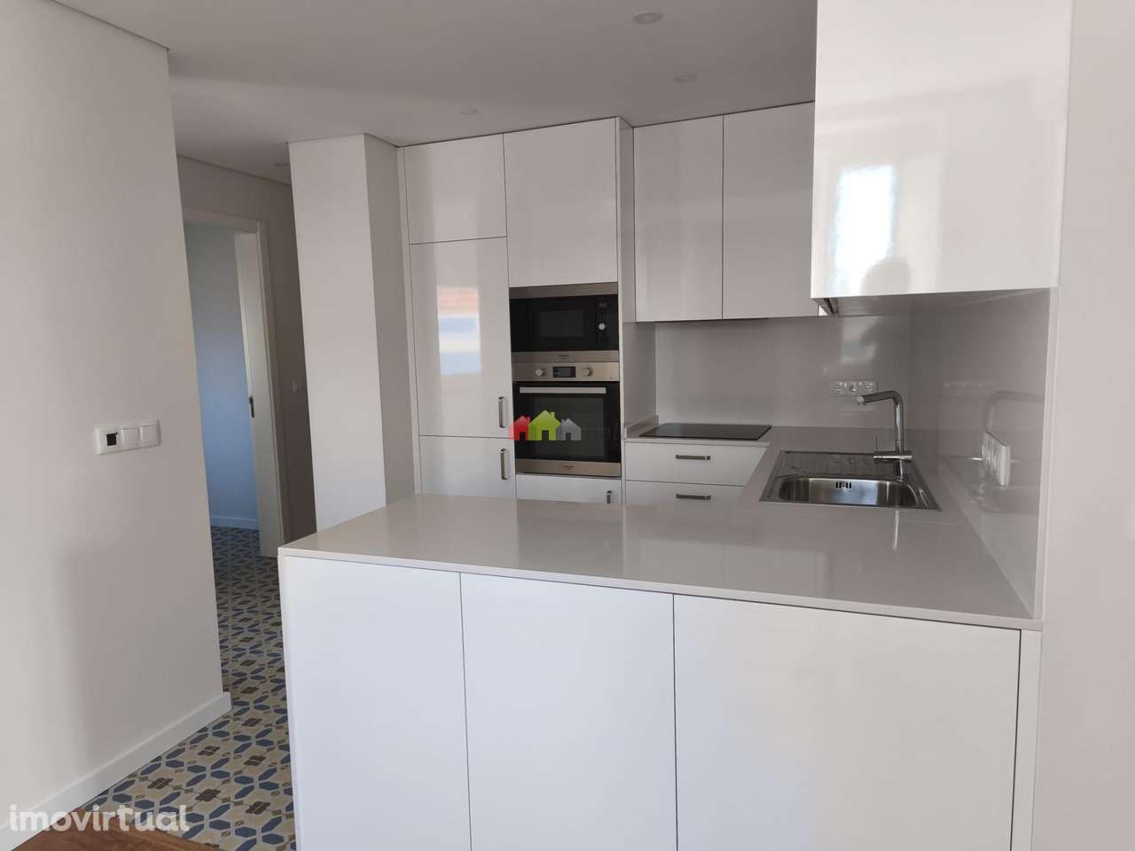 Apartamento T3-R/C remodelado, Montijo - Grande imagem: 4/27