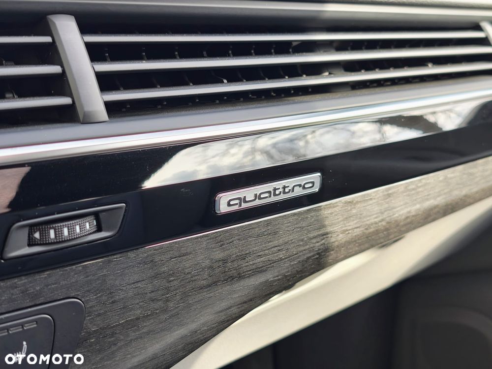 Audi Q7 3.0 TFSI Quattro Tiptronic - 25