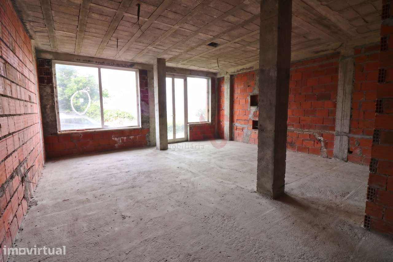 Loja com 67 m² para Venda na Vista Alegre, Vizela - Grande imagem: 2/9