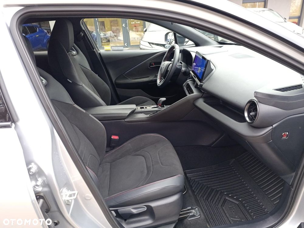 Toyota C-HR - 9