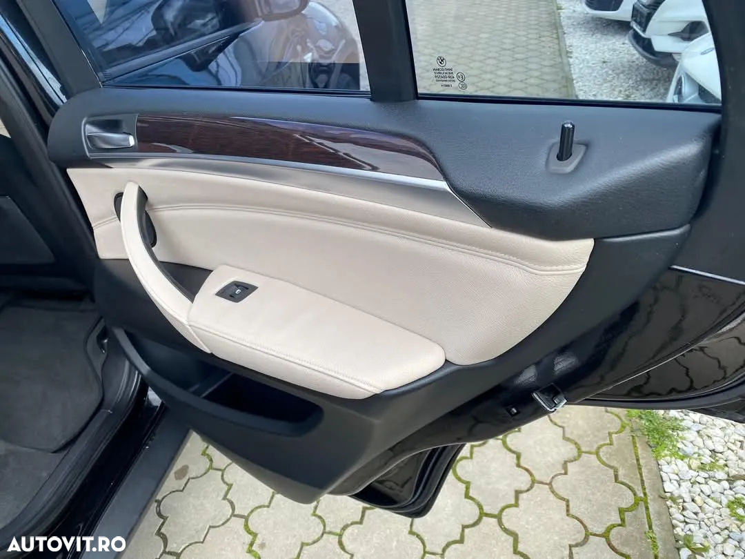 BMW X5 xDrive30d - 14