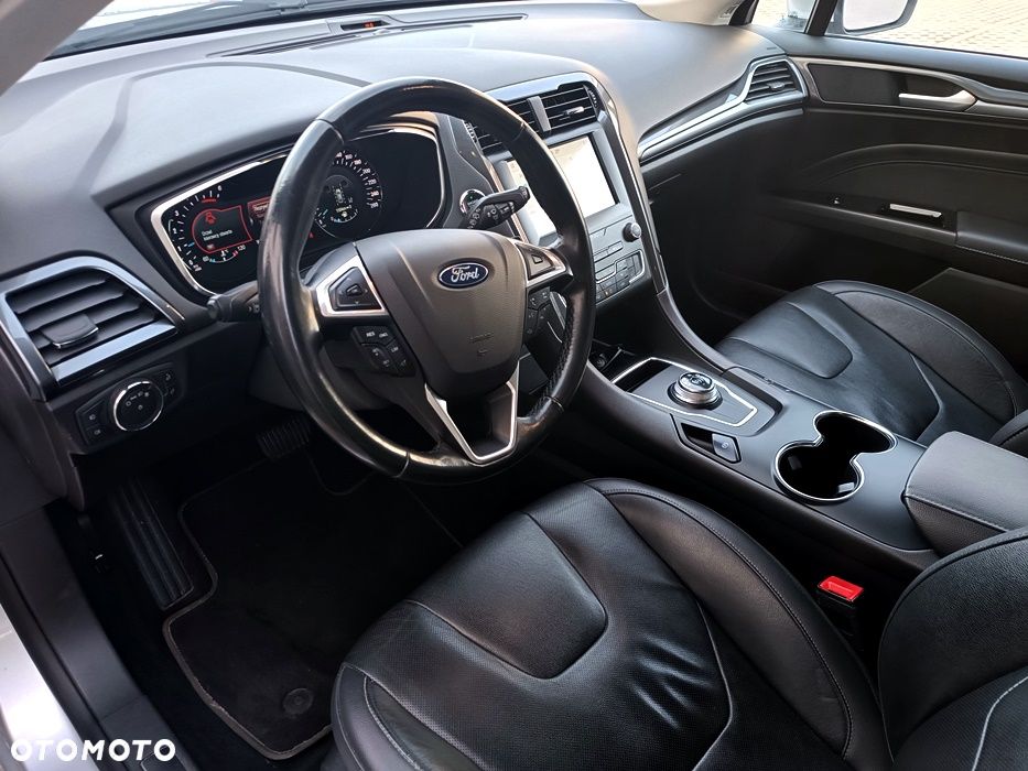 Ford Mondeo 2.0 EcoBlue Executive Plus - 30