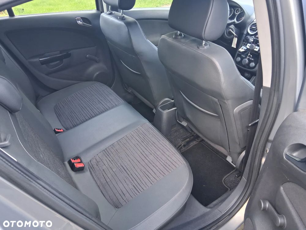 Opel Corsa 1.4 16V Energy - 18