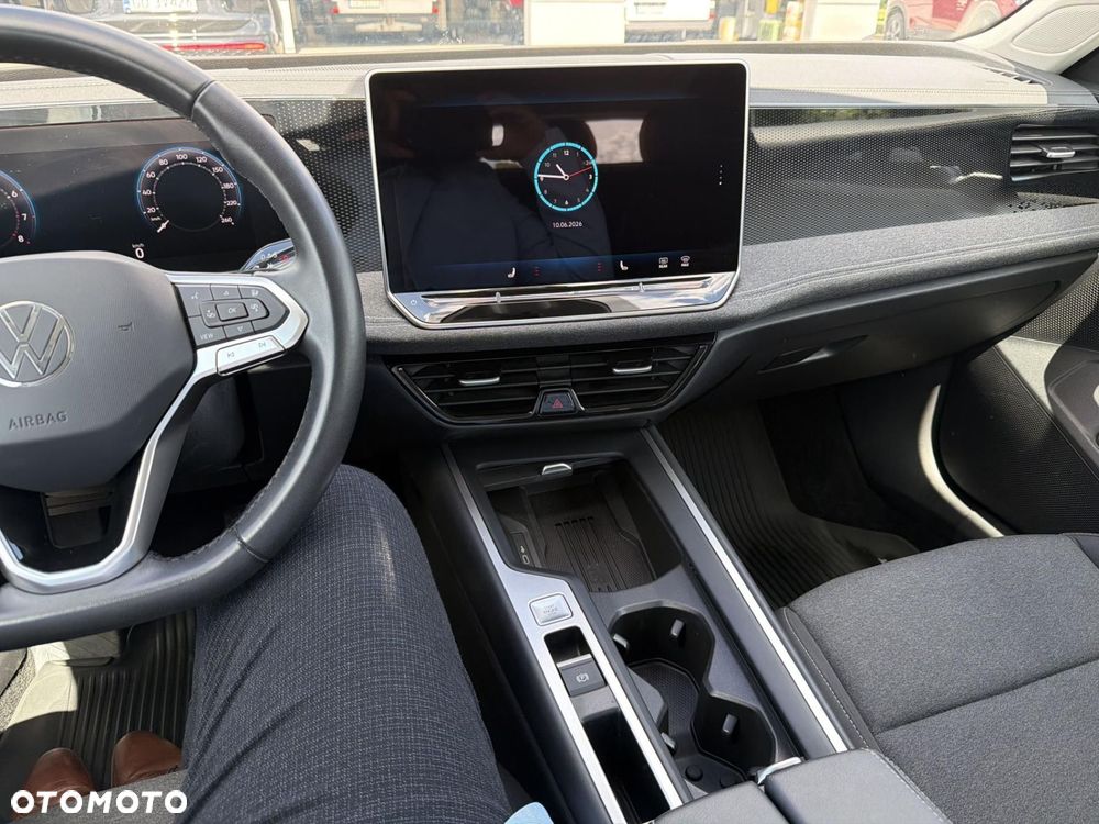 Volkswagen Passat - 16