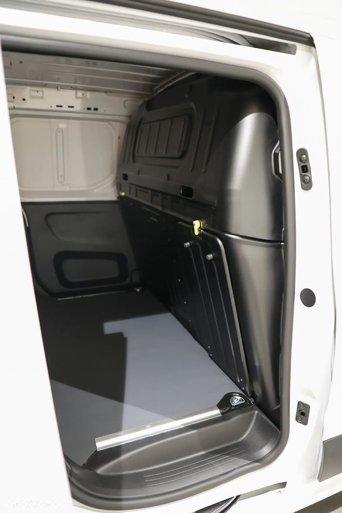 Toyota Proace City - 13