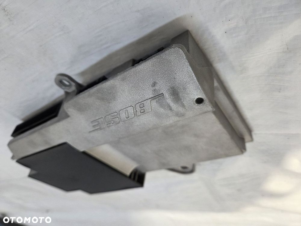WZMACNIACZ BOSE PORSCHE CAYENNE 7PP035223K - 3