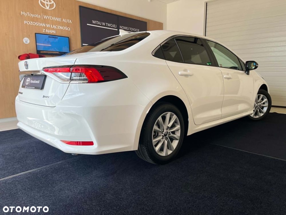 Toyota Corolla 1.8 Hybrid Comfort - 6