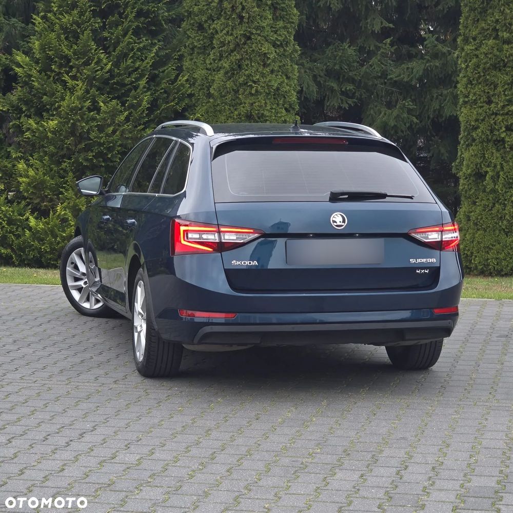 Skoda Superb 2.0 TDI DSG Style - 14