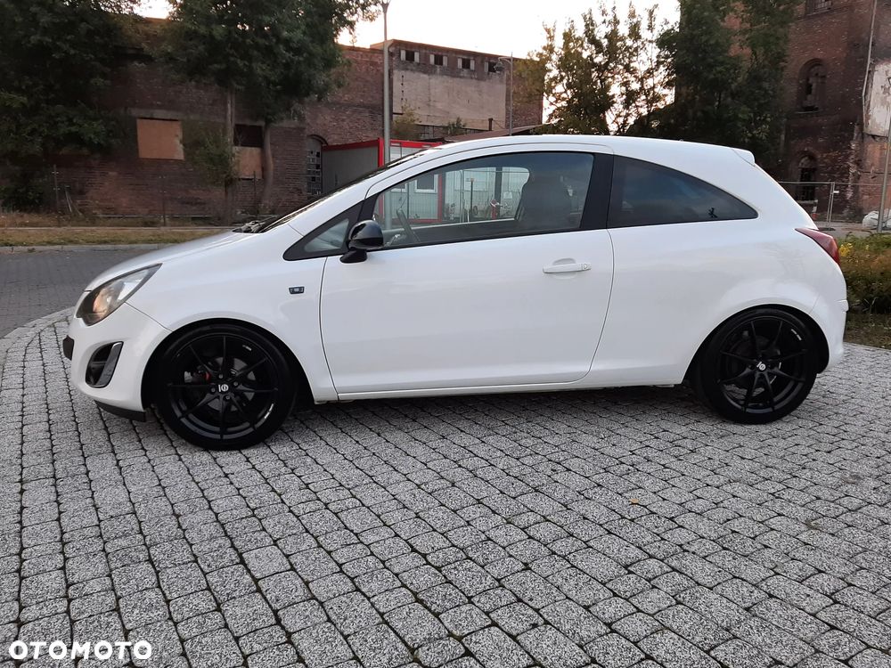Opel Corsa 1.4 16V Color Edition - 4