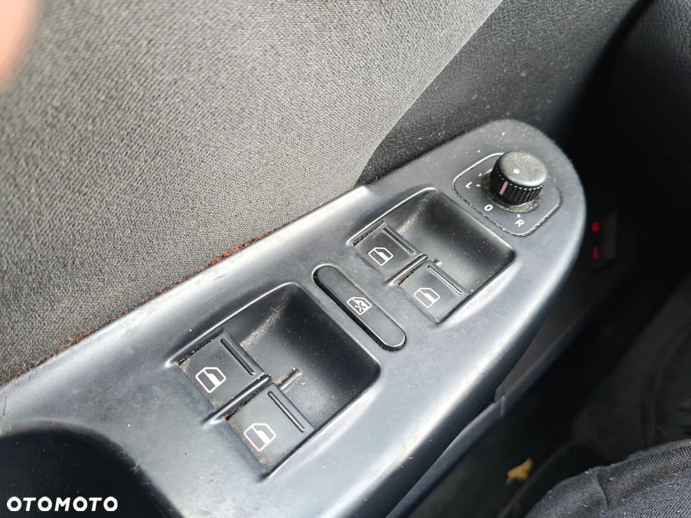 Volkswagen Passat 1.8 TSI Comfortline - 22