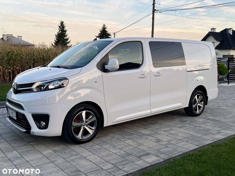 Toyota ProAce 2,0-l-D-4D (5-Si.) Autm Verso compact Team Deutschland - 3