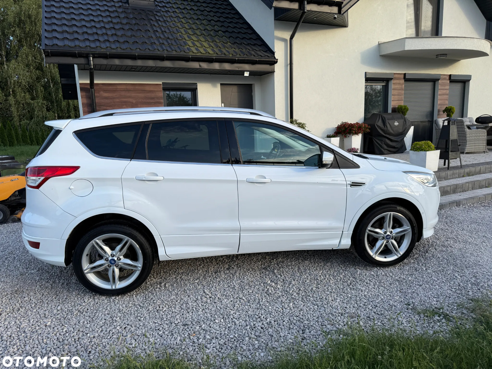 Ford Kuga 2.0 TDCi AWD ST-Line - 10