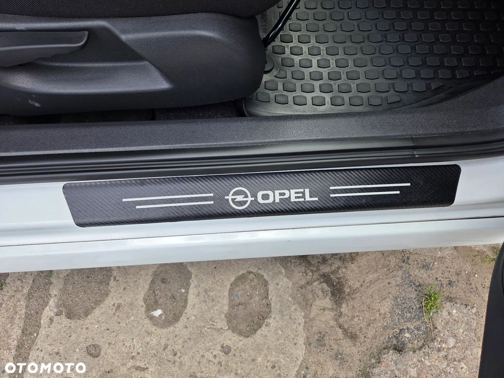 Opel Corsa - 16