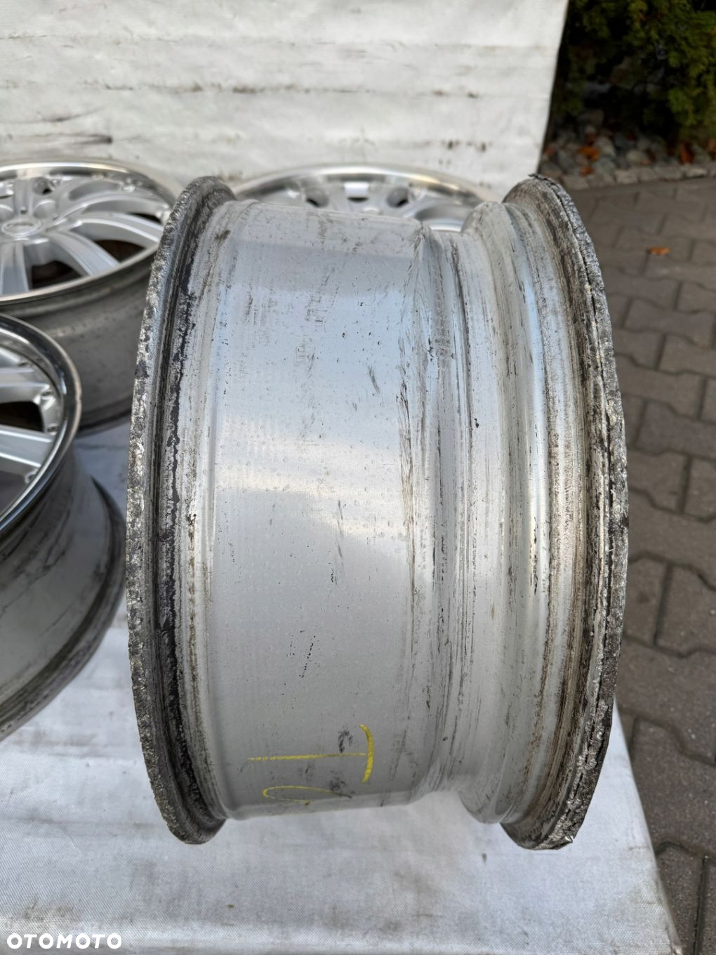 Felgi Rial Volkswagen T5 T6 Amarok 5x120 9J 20cali ET45 764 - 9