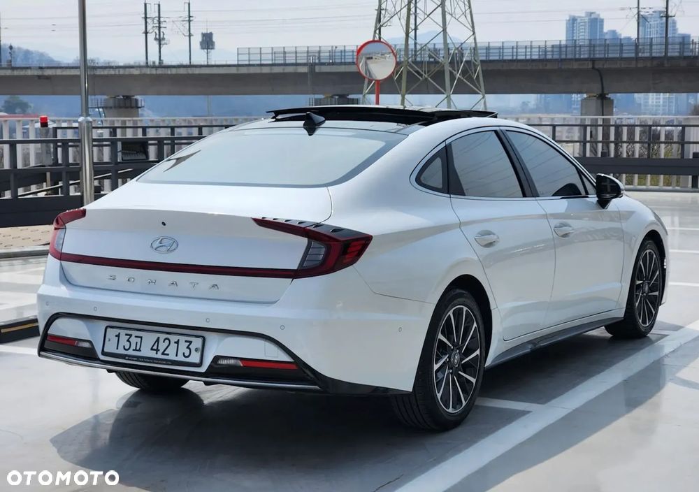 Hyundai Sonata - 6