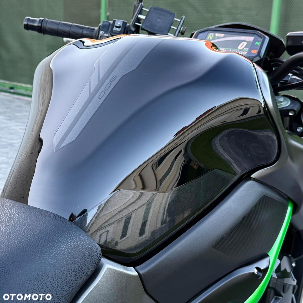 Kawasaki Z 900 - 20