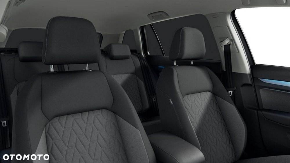 Volkswagen Golf Variant - 11
