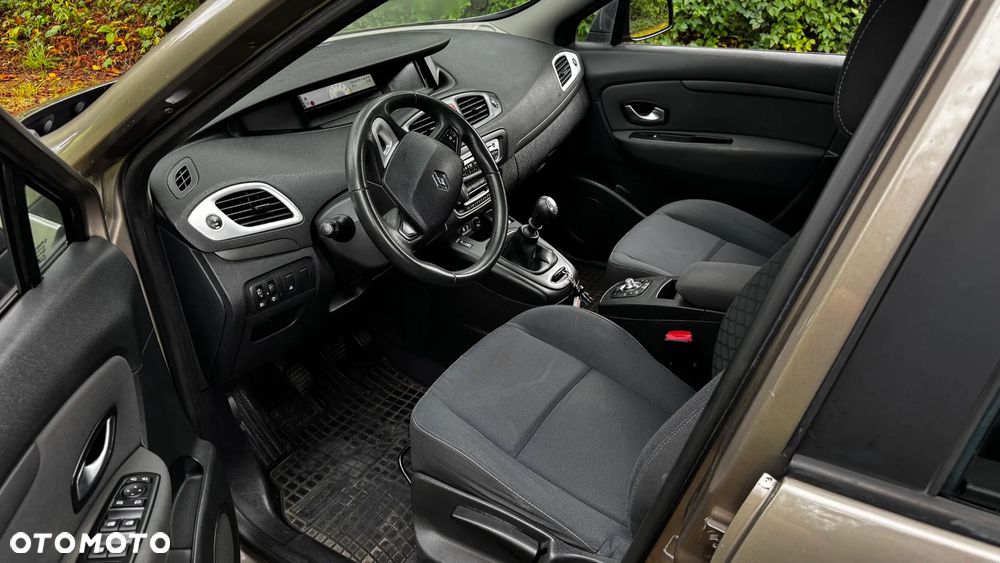 Renault Scenic 1.4 16V TCE Expression - 10