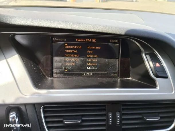 Audi A4 Avant ver-2-0-tdi-business-line-s--line - 15