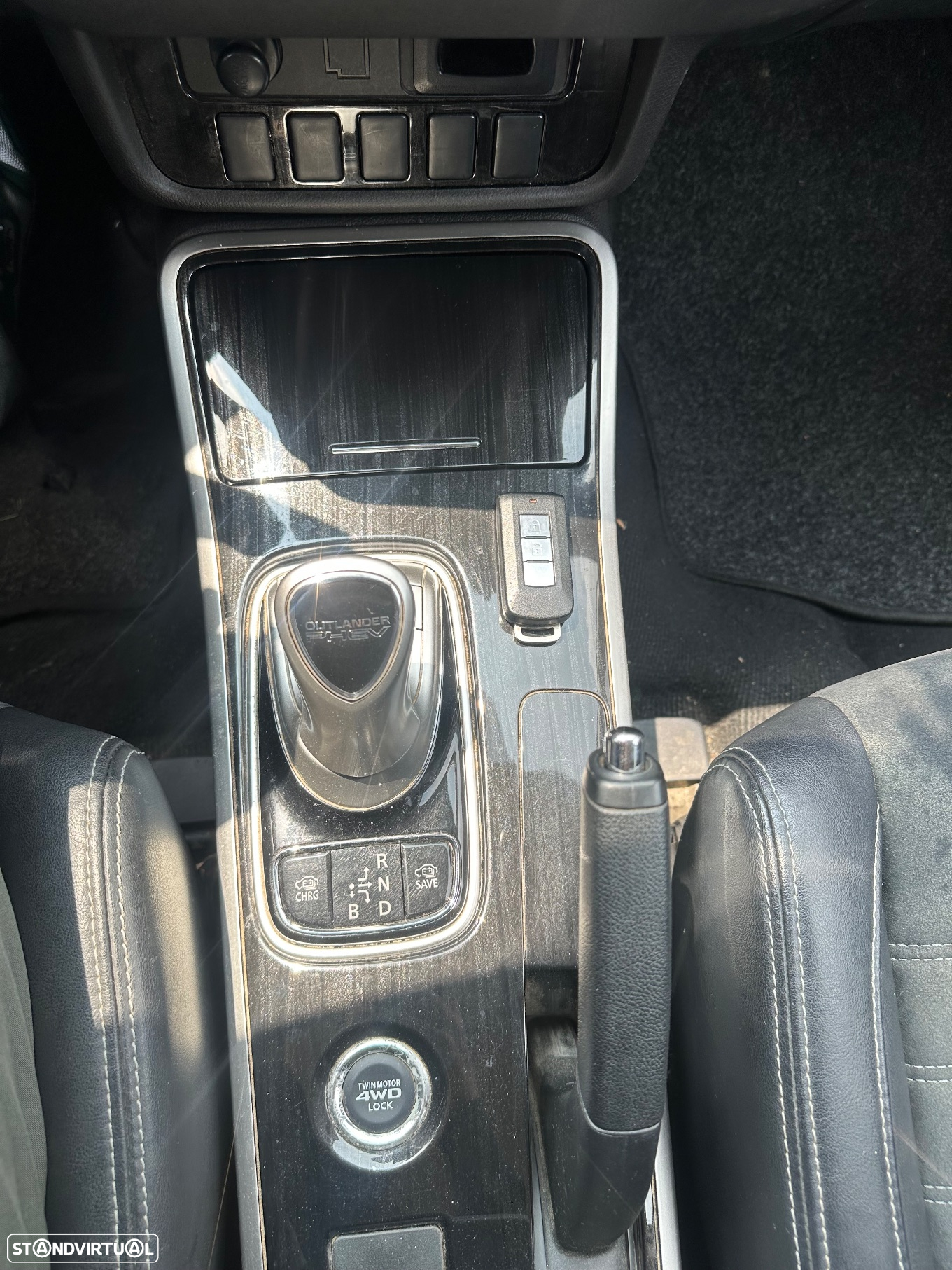 Mitsubishi Outlander 2.0 MIVEC Instyle Navi+ - 12