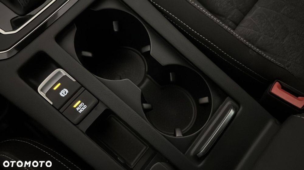 Volkswagen Passat 1.5 TSI EVO Business DSG - 31