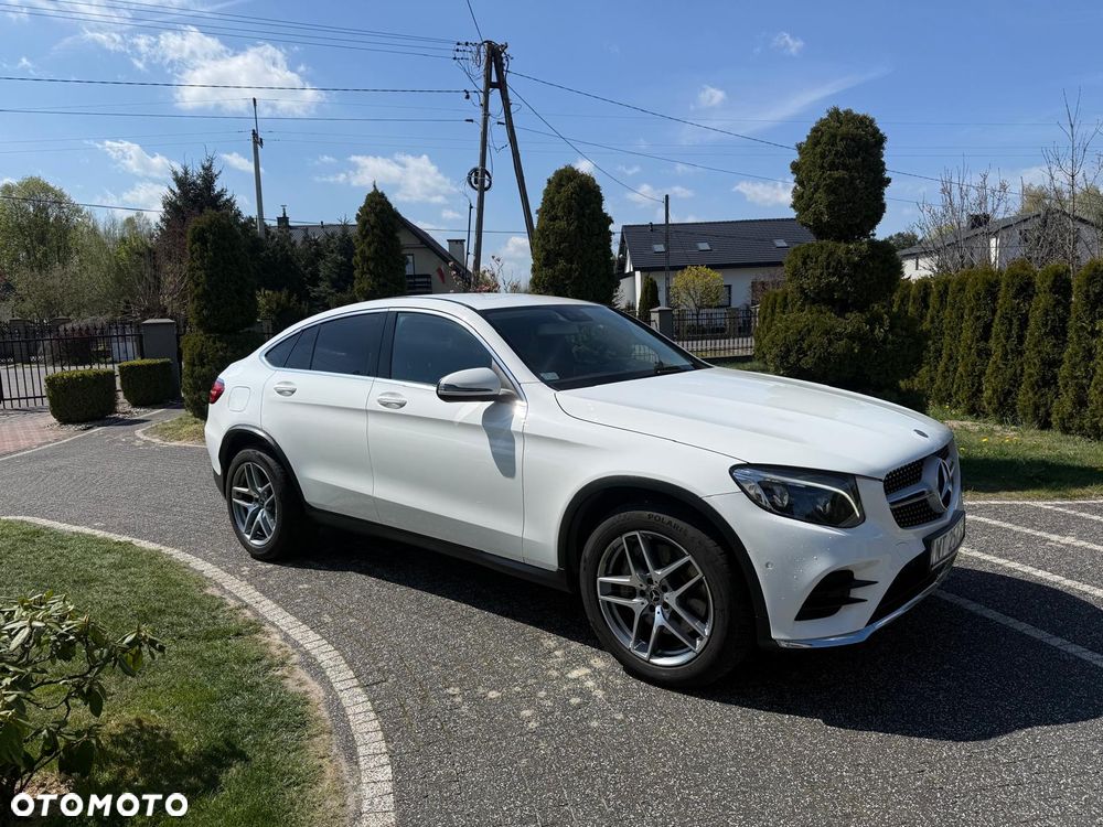Mercedes-Benz GLC 250 4Matic 9G-TRONIC AMG Line - 13