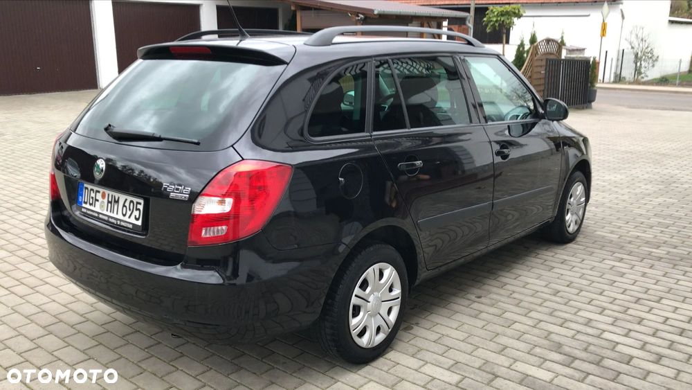 Skoda Fabia 1.4 16V Combi Ambiente - 10