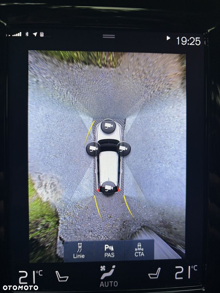 Volvo V90 D5 SCR AWD Momentum Pro - 20