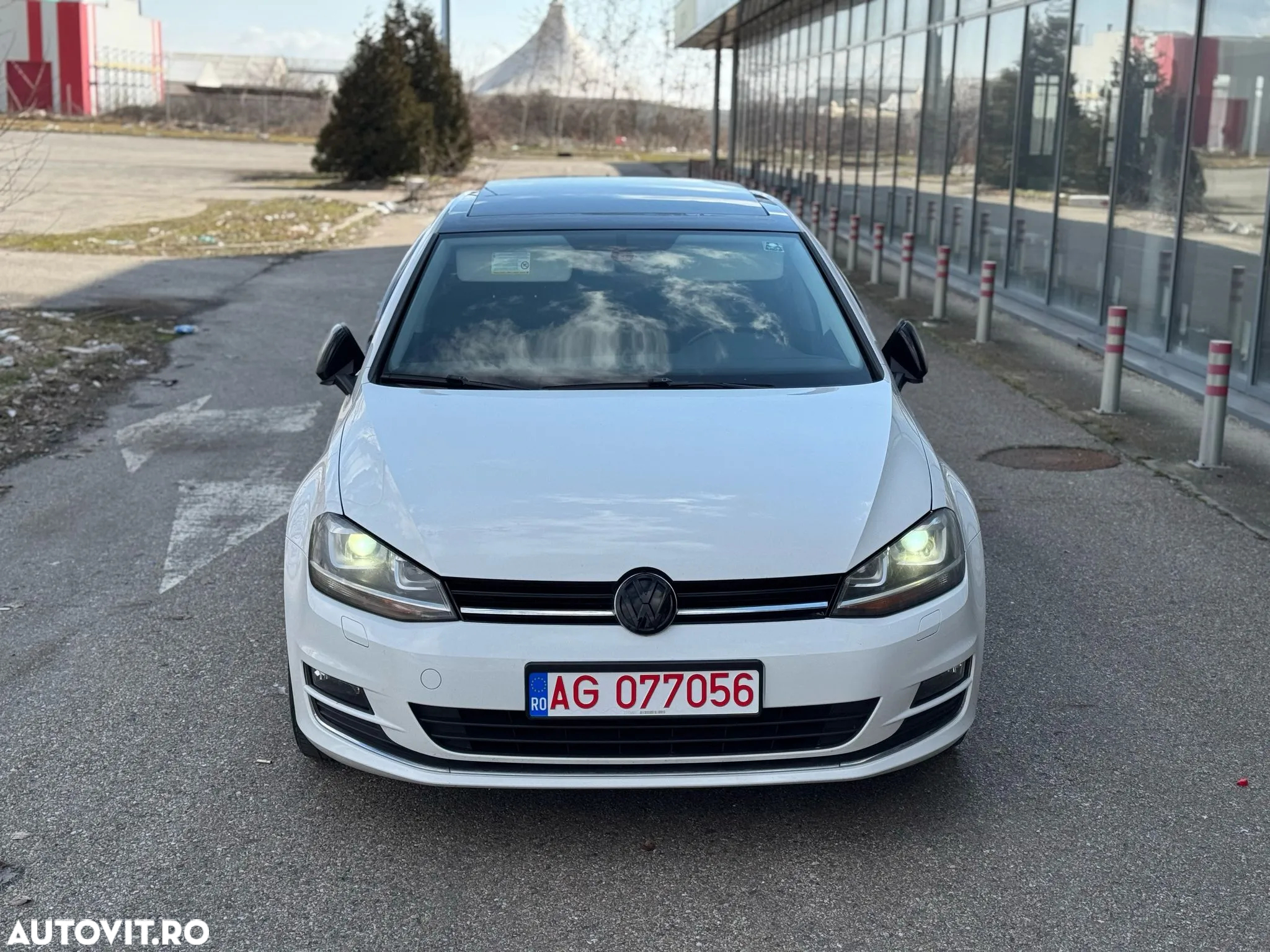 Volkswagen Golf Variant 1.4 TSI BlueMotion Technology DSG Highline - 2