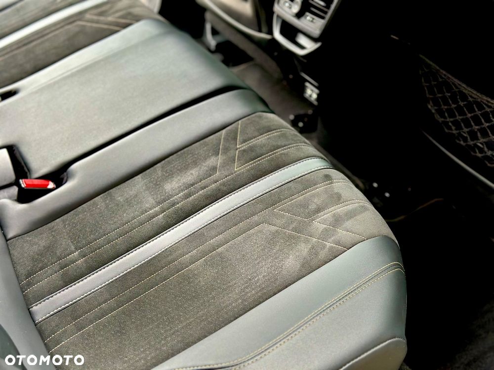 Peugeot 3008 1.5 BlueHDi GT Pack S&S EAT8 - 33