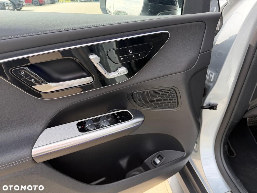 Mercedes-Benz GLC 220 d mHEV 4-Matic AMG Line - 13