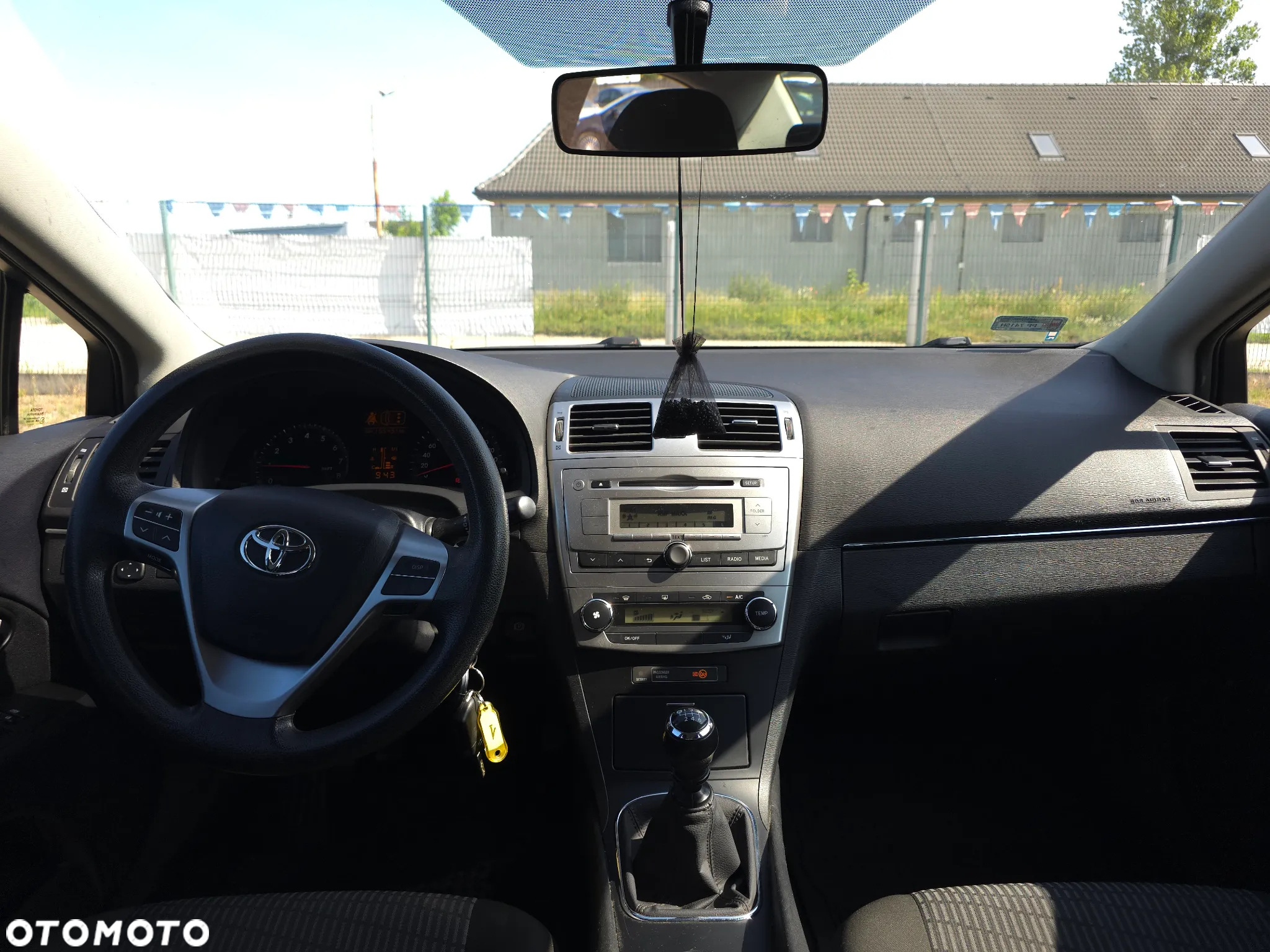 Toyota Avensis 1.6 Luna - 30