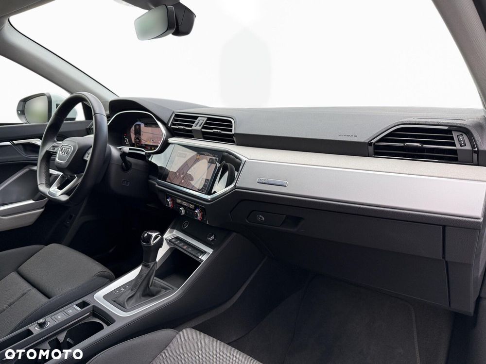 Audi Q3 Sportback - 23