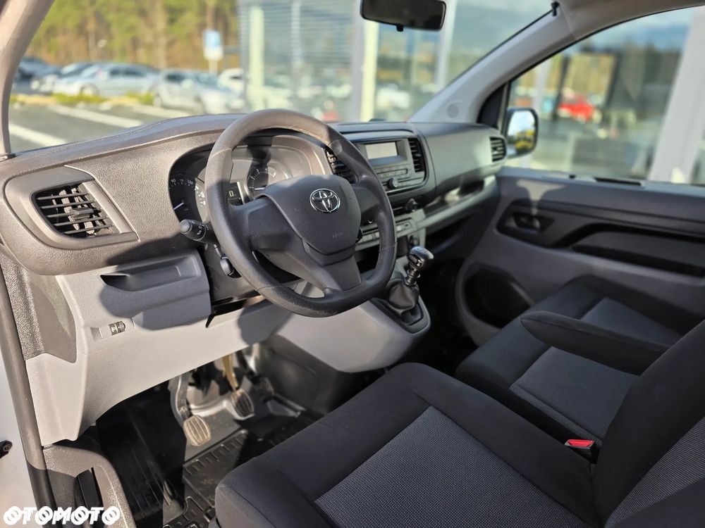 Toyota Proace Verso 1.5 D4-D Medium Family - 23
