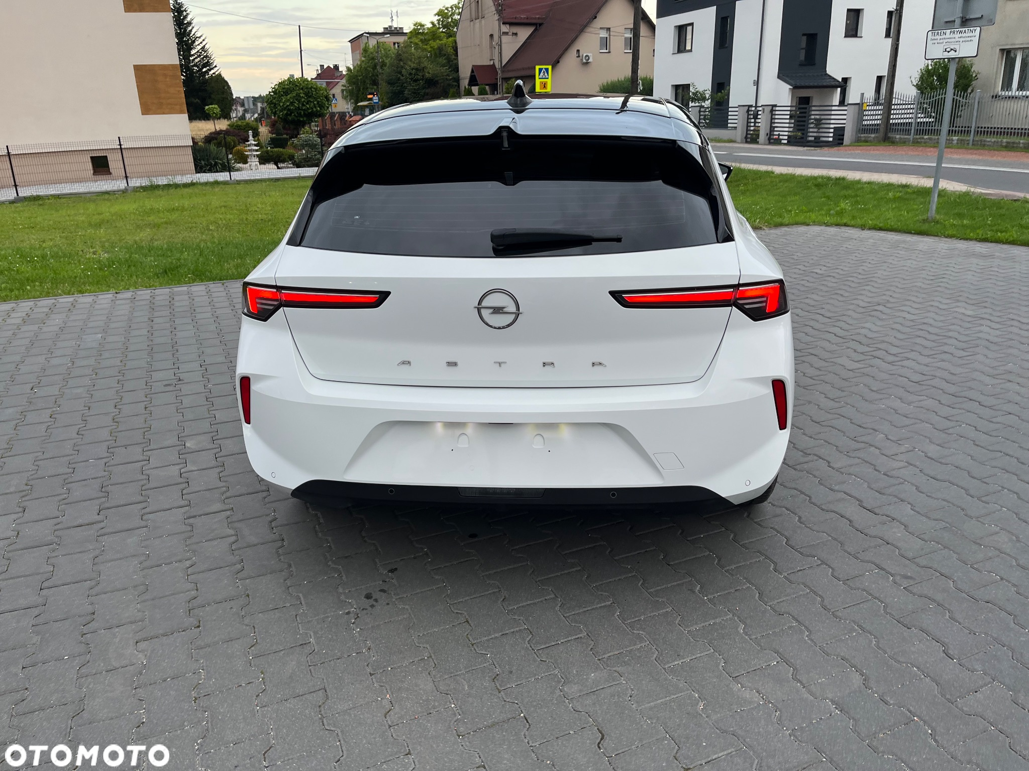 Opel Astra 1.2 Turbo Start/Stop Design&Tech - 26