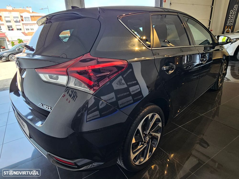 Toyota Auris 1.6 D-4D Comfort+Navi - 6