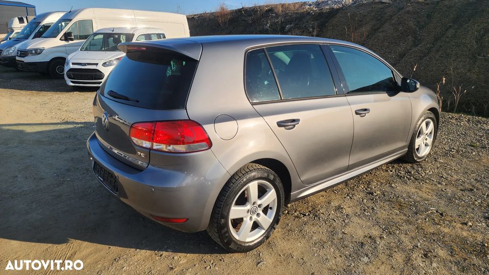 Volkswagen Golf 1.4 TSI Comfortline DSG - 4