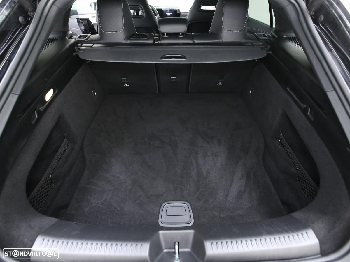 Mercedes-Benz CLA 250 e Shooting Brake 8G-DCT AMG Line - 14