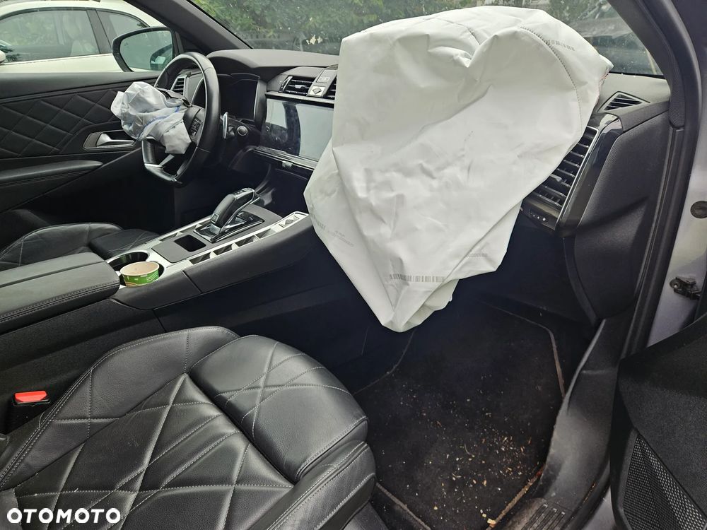 DS Automobiles DS 7 - 14