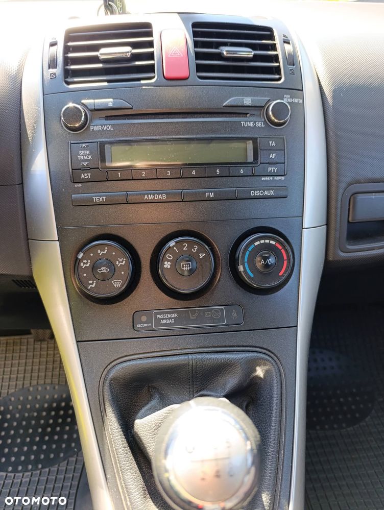 Toyota Auris - 7