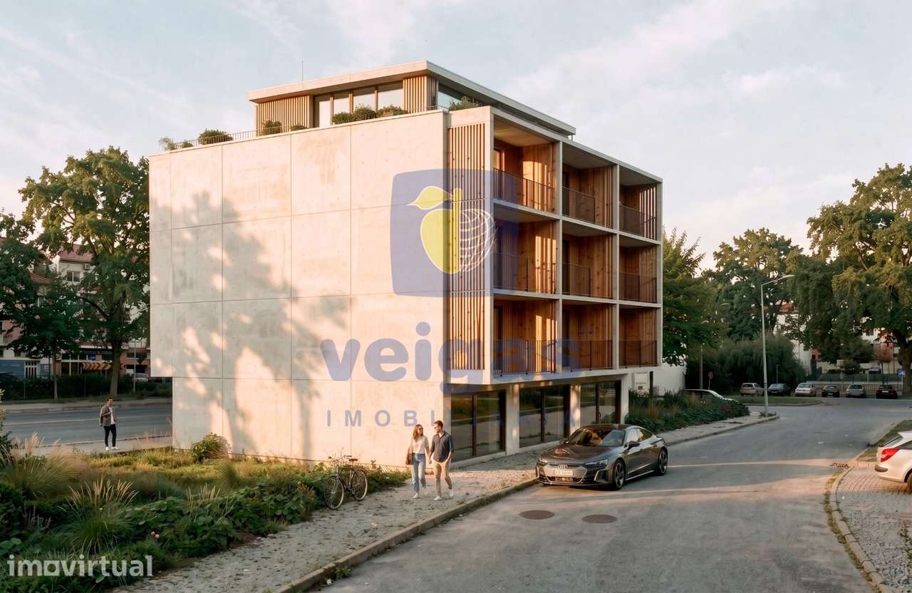 Lote para edífico com 5 pisos e 2 caves em Santarém com vista urbana - Grande imagem: 3/17