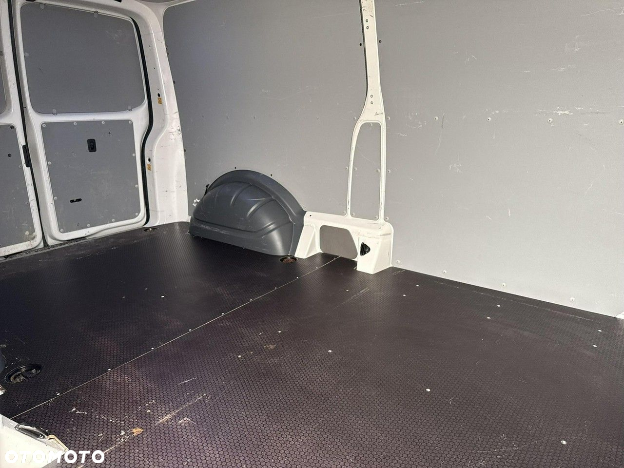 Volkswagen Transporter - 18
