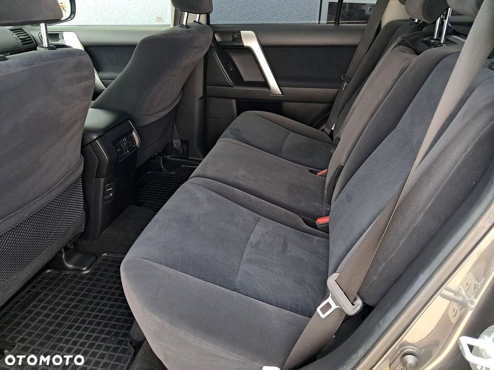 Toyota Land Cruiser LC 2.8 D-4D Prado - 14