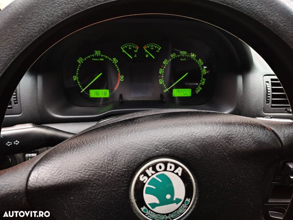 Skoda Octavia Tour 1.9 TDI Aut - 4