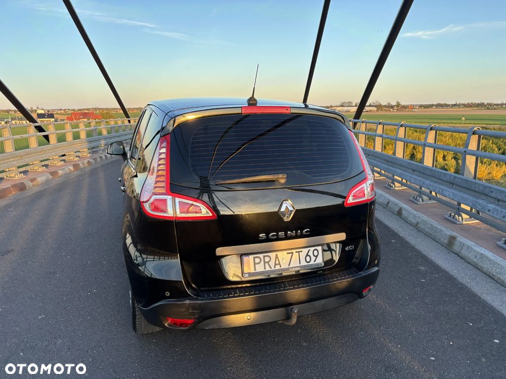 Renault Scenic - 21