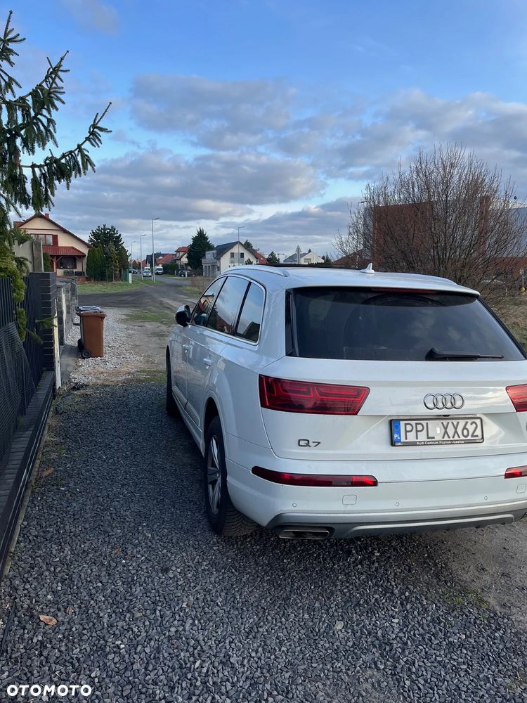 Audi Q7 - 10